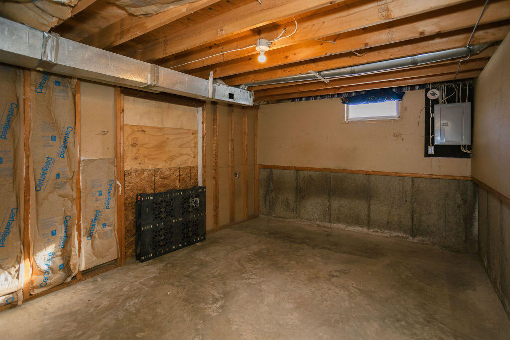 127 Meadow Lane