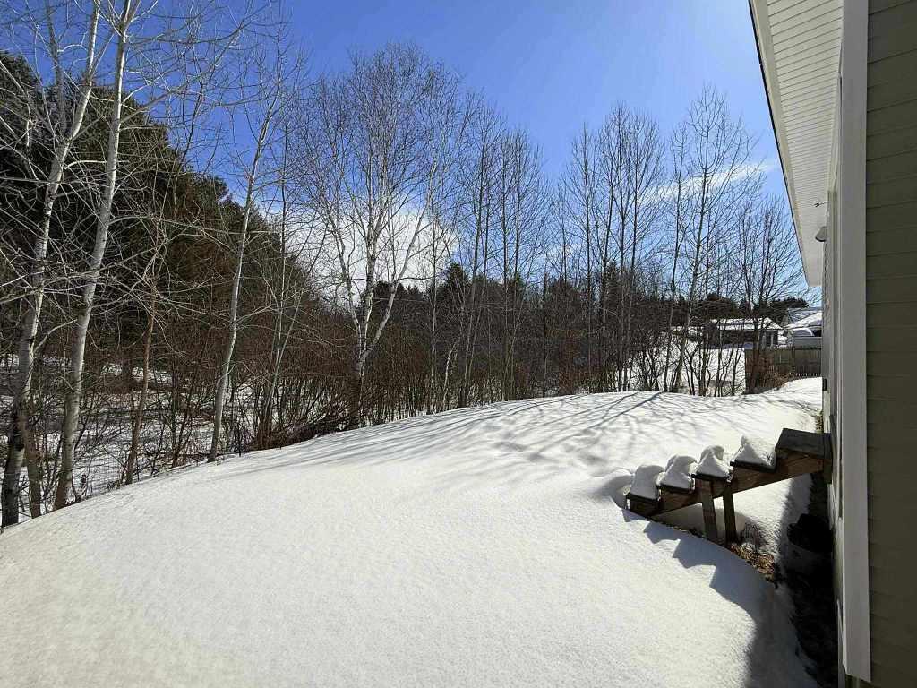 127 Meadow Lane