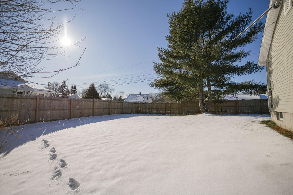 127 Meadow Lane