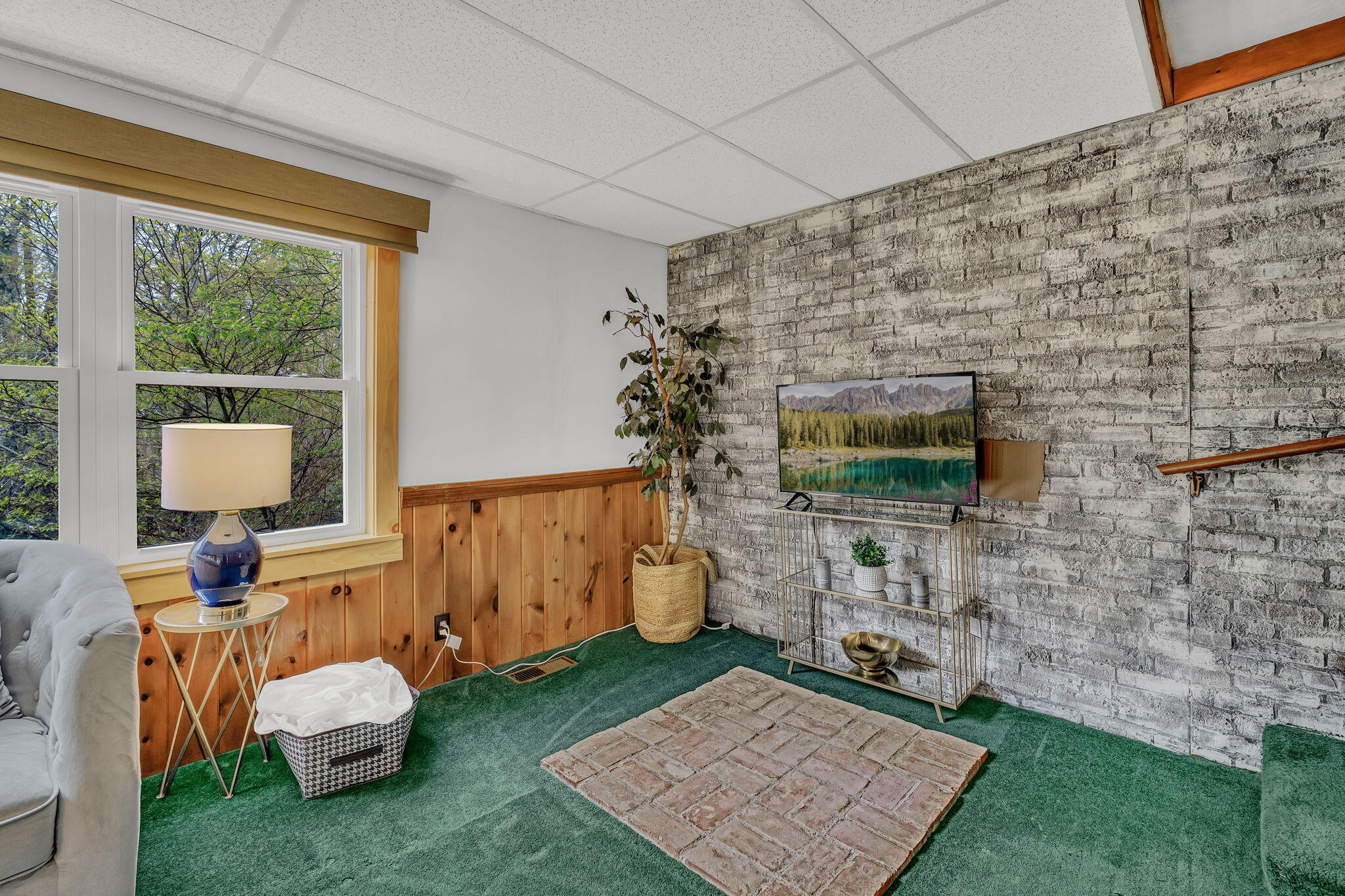 402 Webb Ridge Road