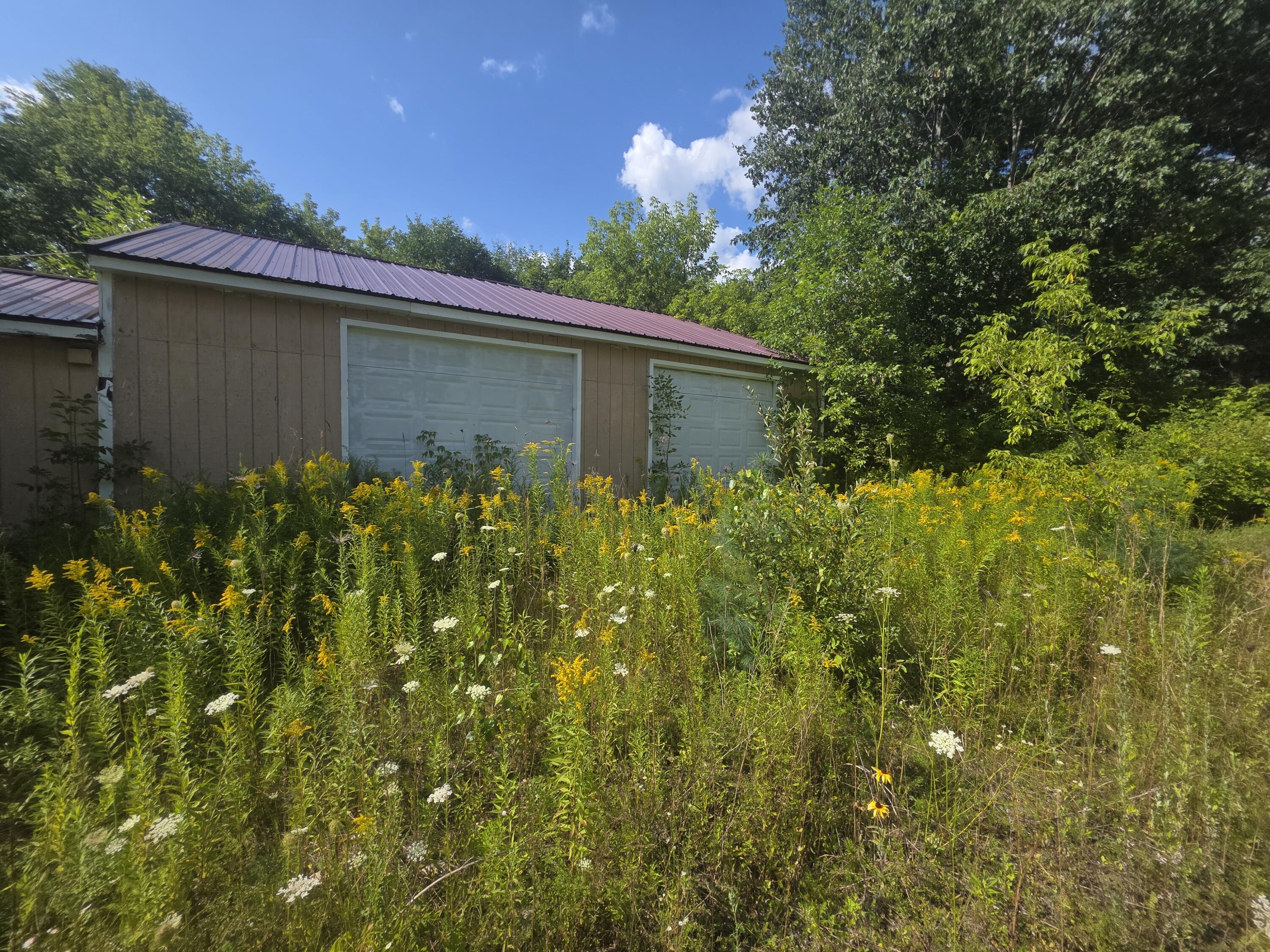 1043 Warren Hill Road