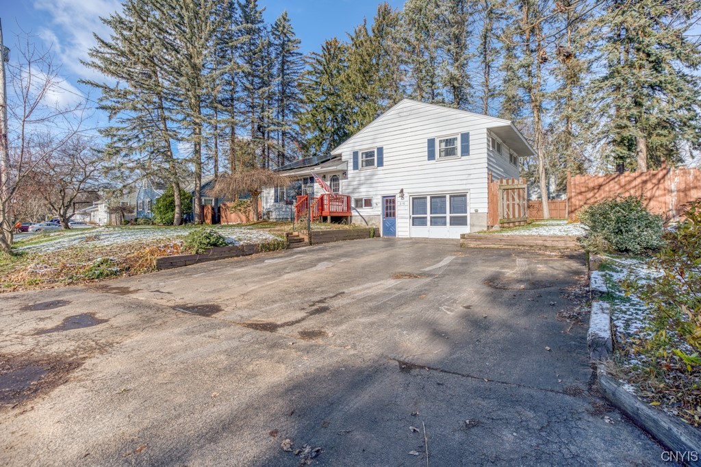 210 Bellewood Drive