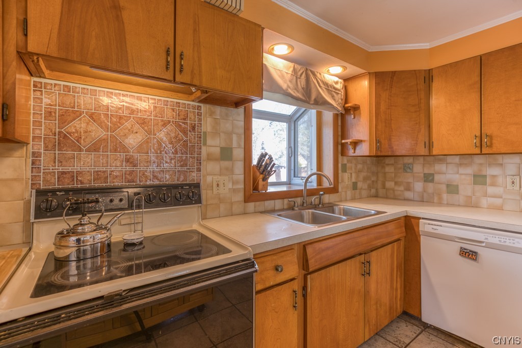 210 Bellewood Drive