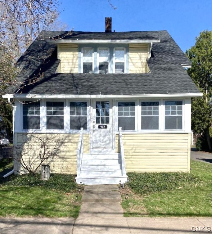 912 Oswego Street