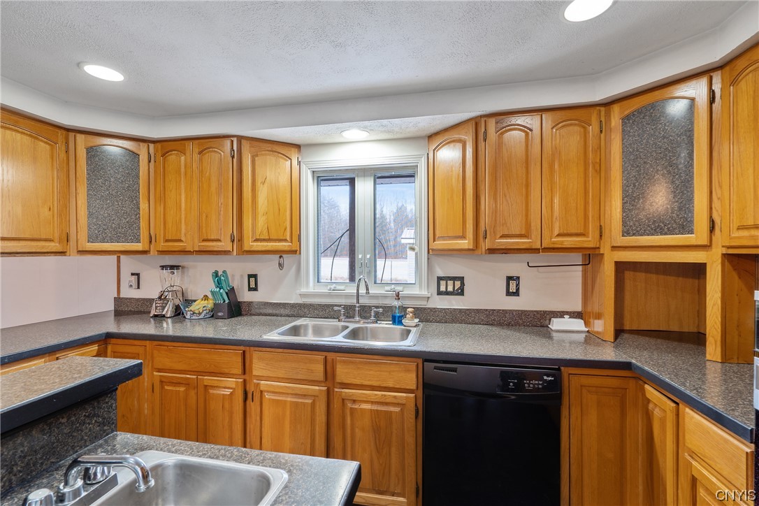 137 Searles Road