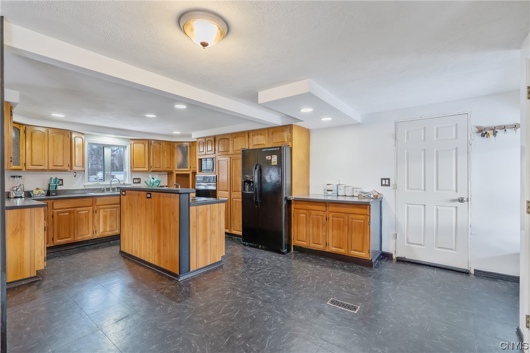 137 Searles Road
