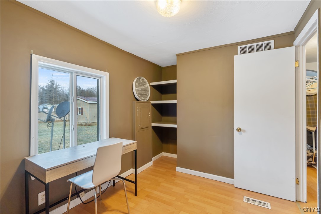 137 Searles Road