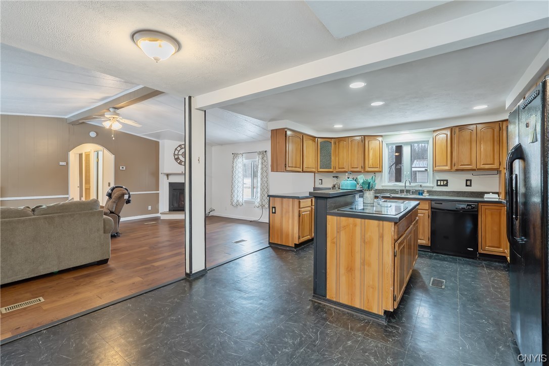137 Searles Road