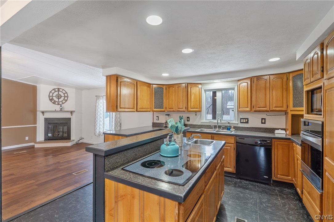 137 Searles Road