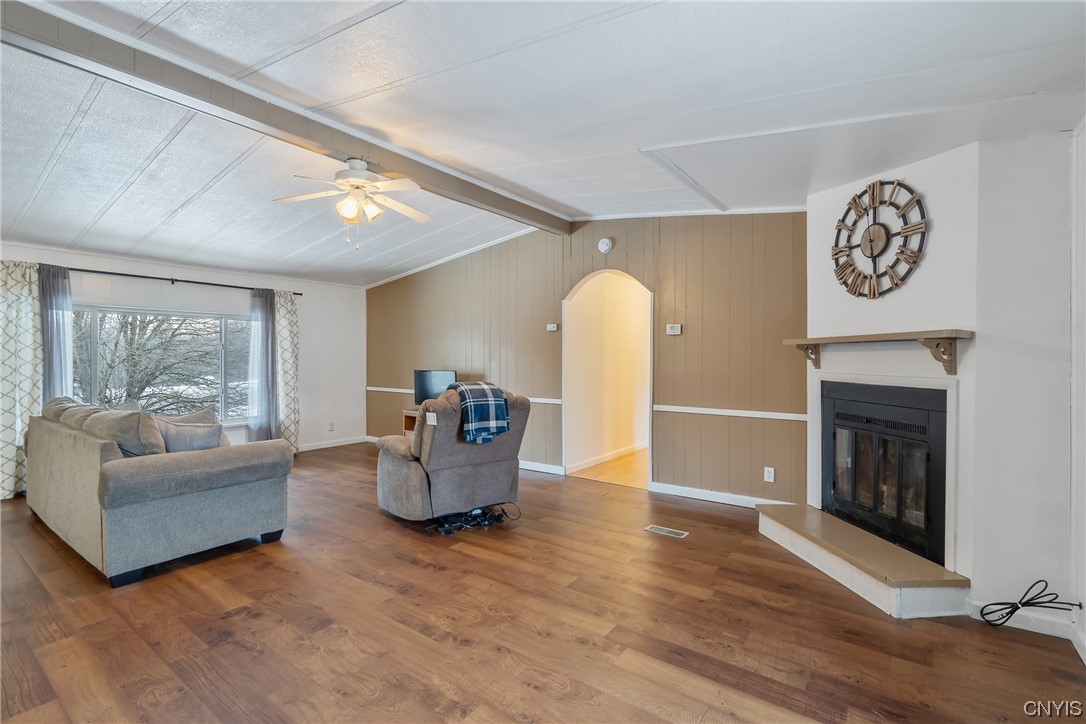 137 Searles Road