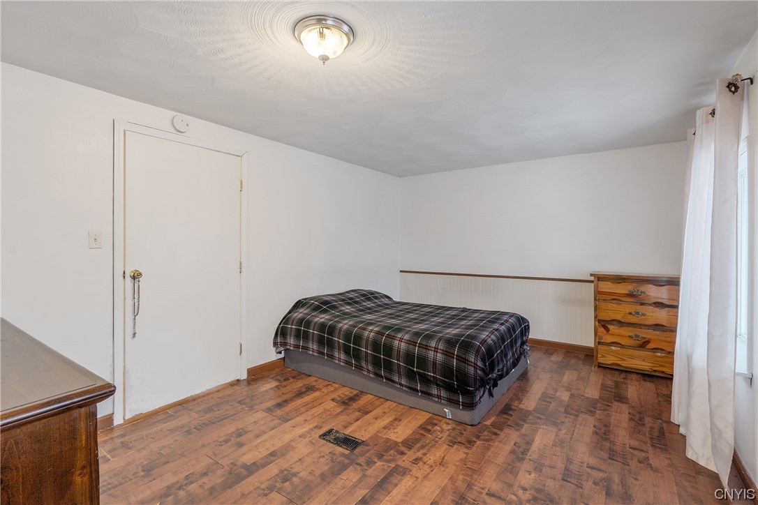 137 Searles Road