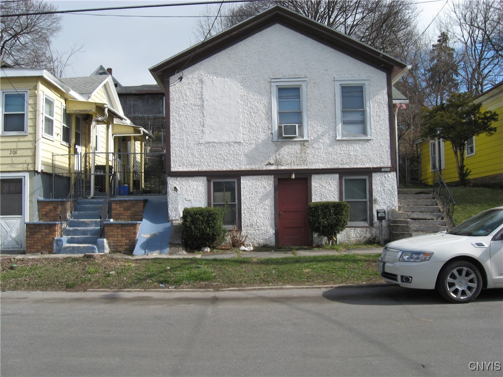 206 Carbon Street