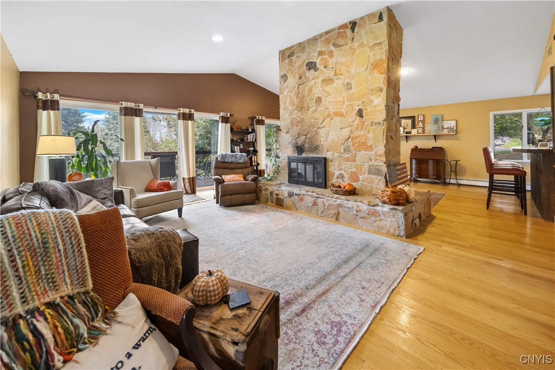 5231 East Foxhill Lane