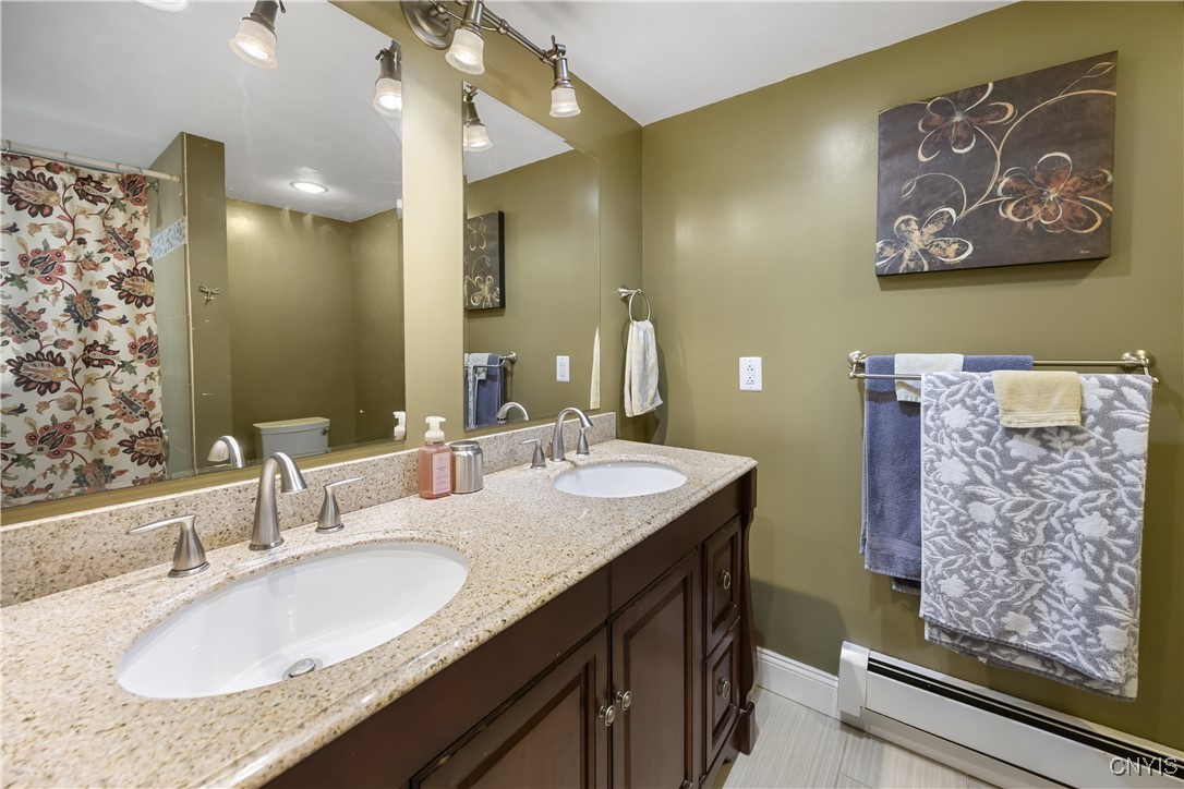 5231 East Foxhill Lane