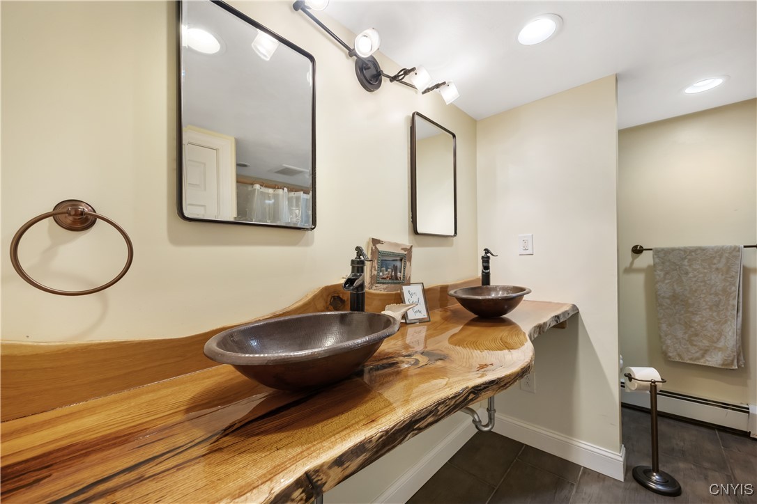 5231 East Foxhill Lane