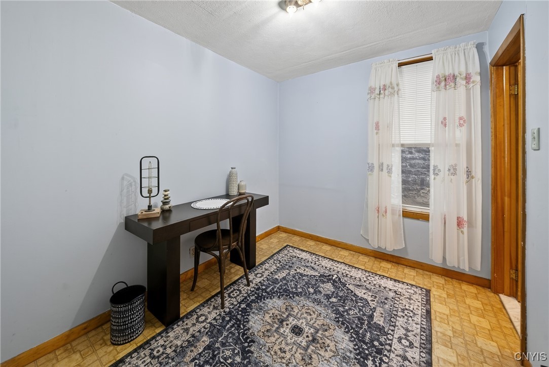 809 East Division Street