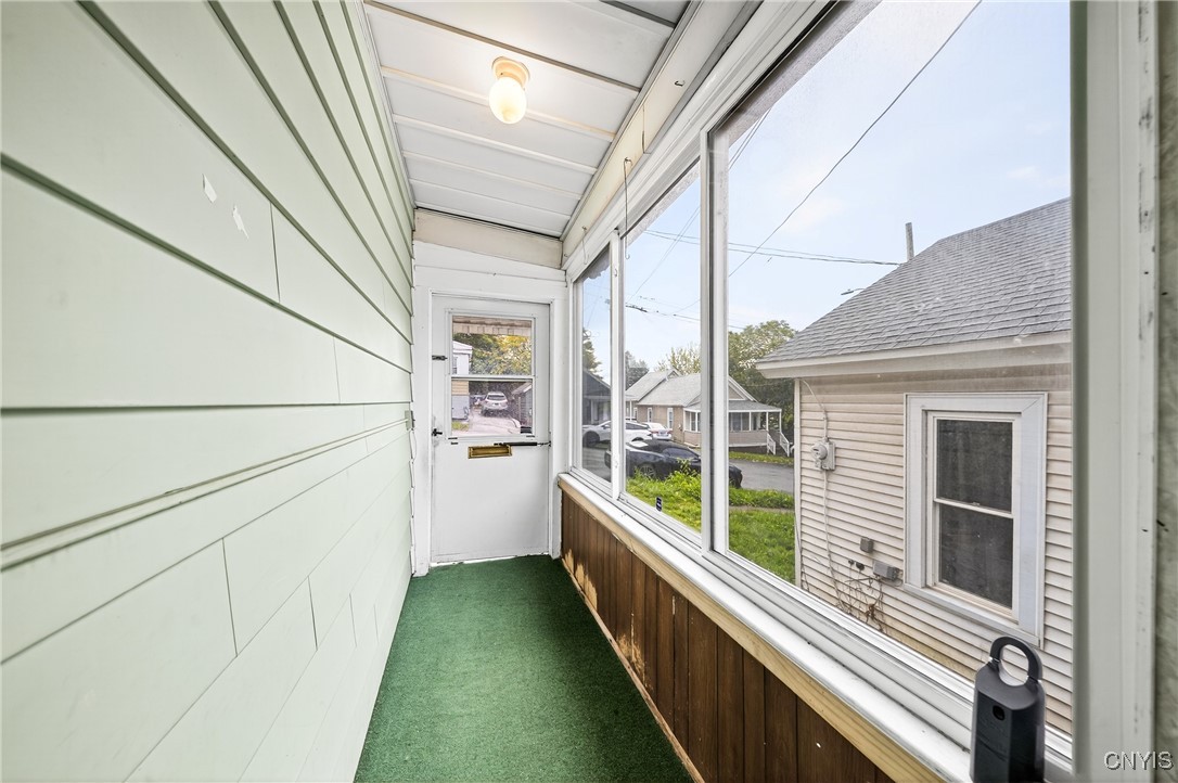 809 East Division Street