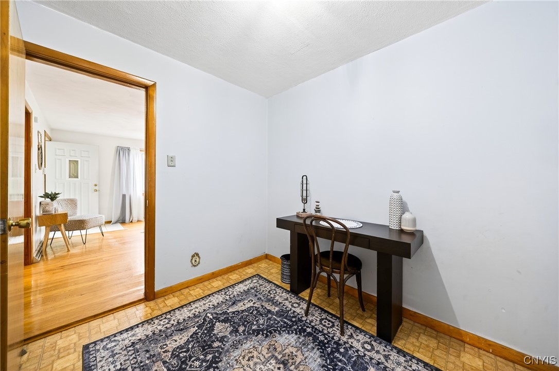 809 East Division Street