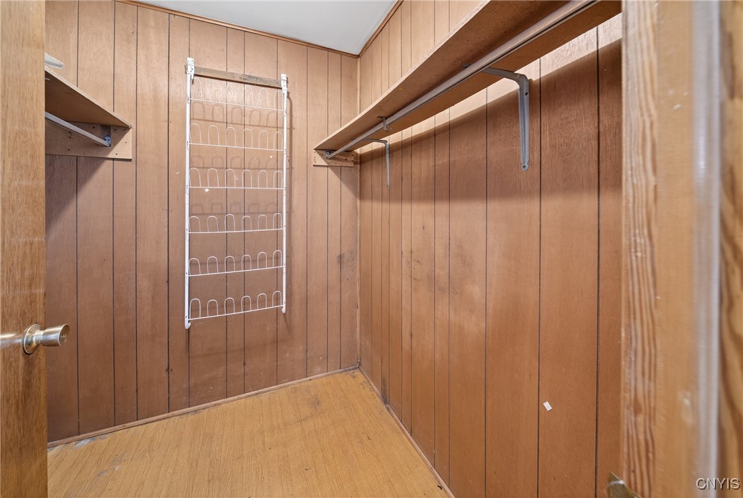 809 East Division Street