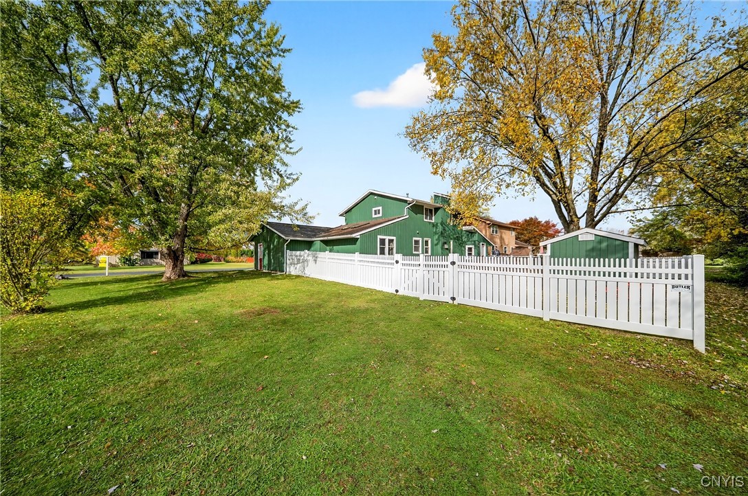 8302 Parker House Path