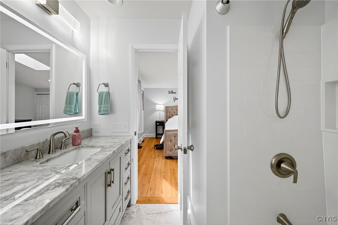 8302 Parker House Path