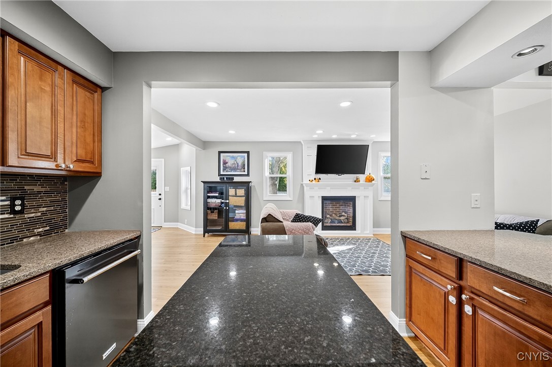 8302 Parker House Path