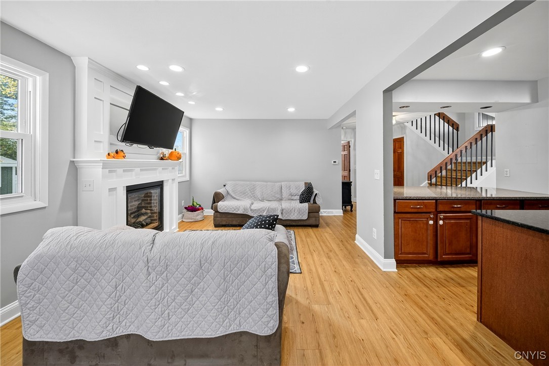 8302 Parker House Path