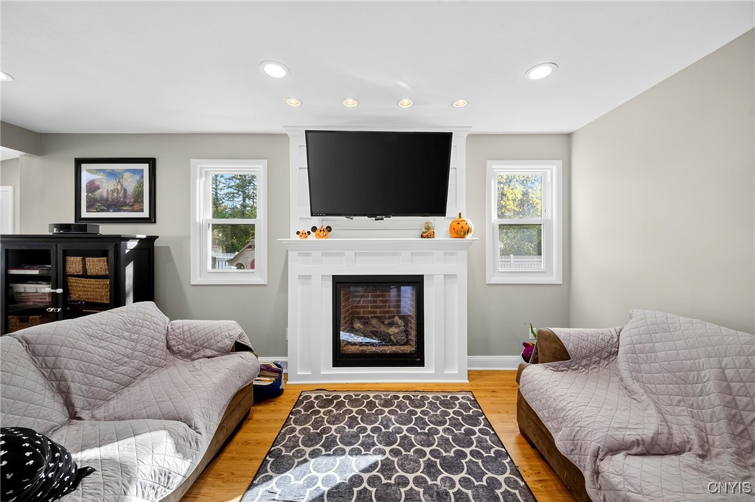 8302 Parker House Path