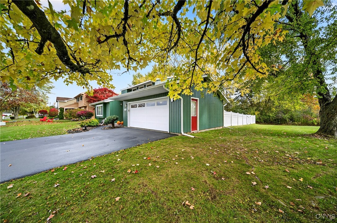 8302 Parker House Path