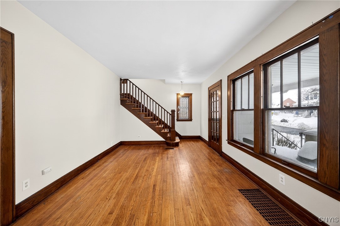 1521 Grant Boulevard