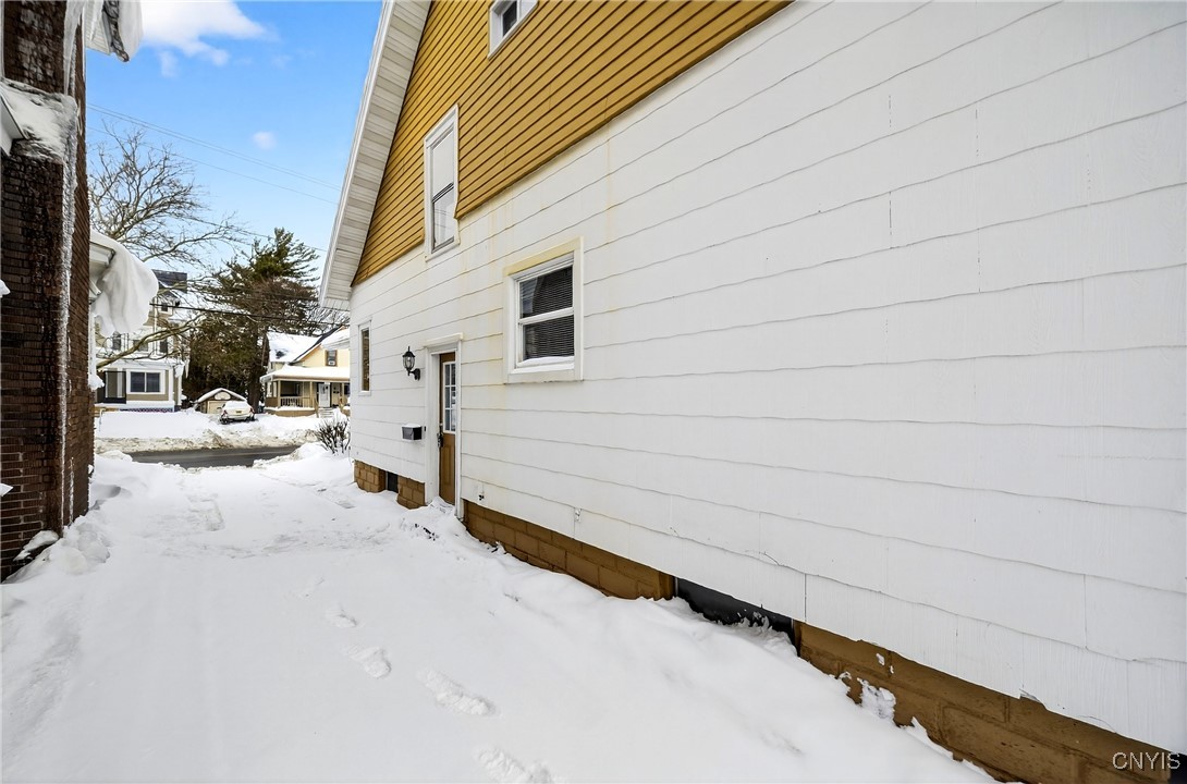 1521 Grant Boulevard