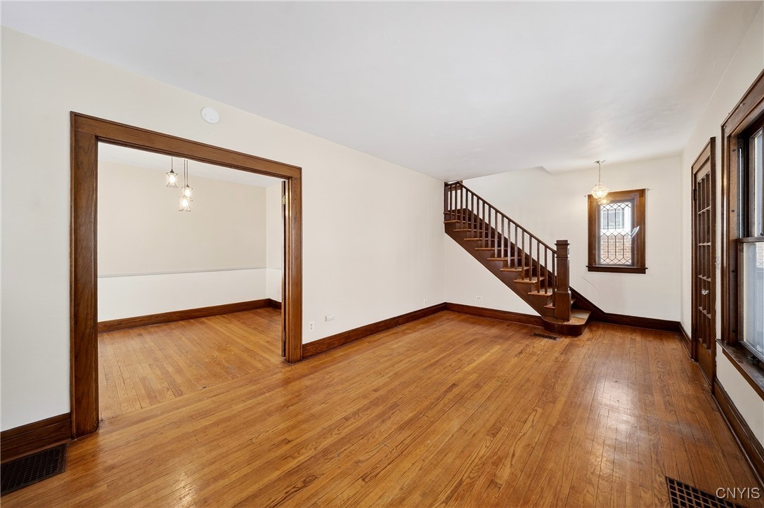 1521 Grant Boulevard