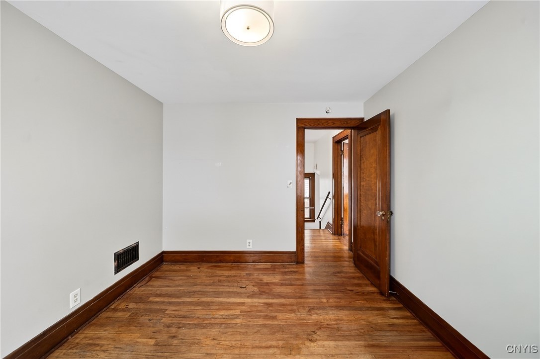 1521 Grant Boulevard