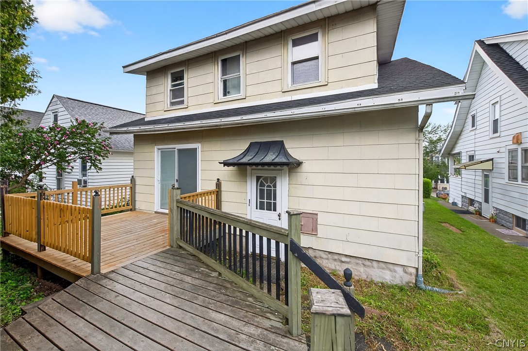 111 Maplehurst Avenue