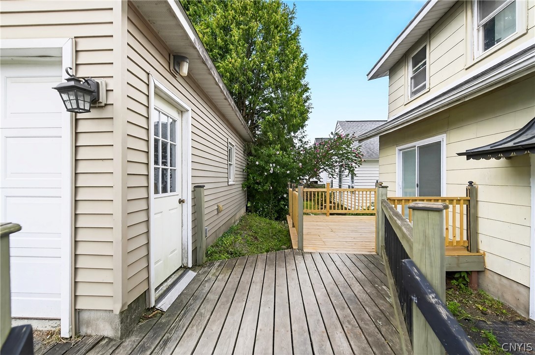 111 Maplehurst Avenue