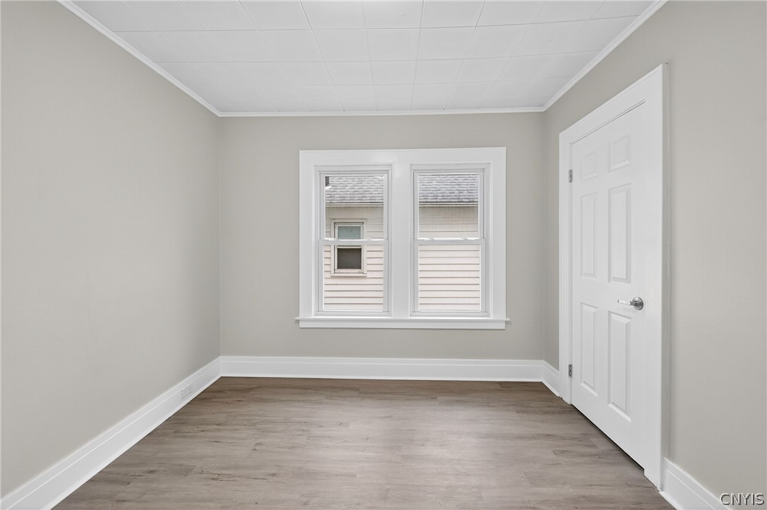 111 Maplehurst Avenue