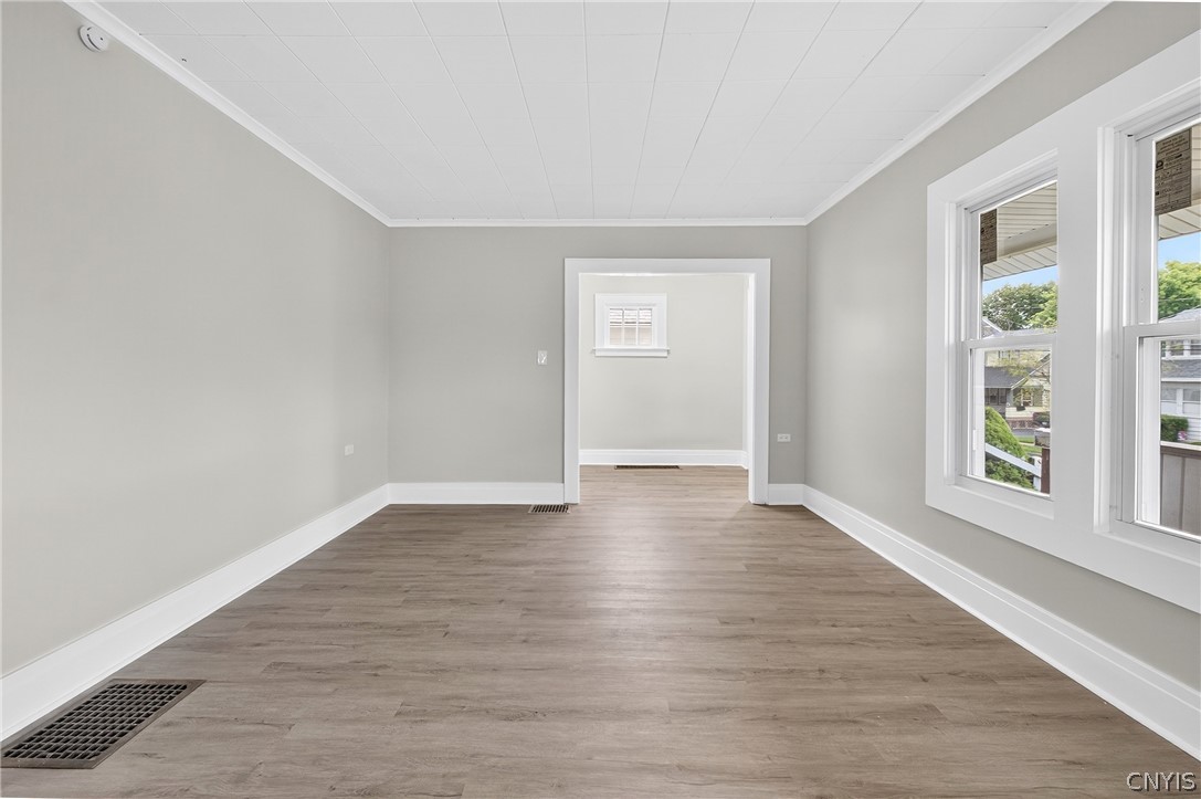 111 Maplehurst Avenue