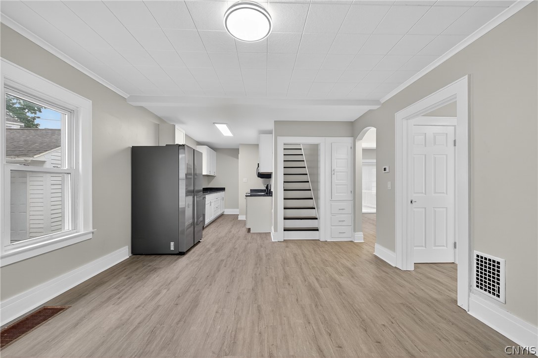 111 Maplehurst Avenue