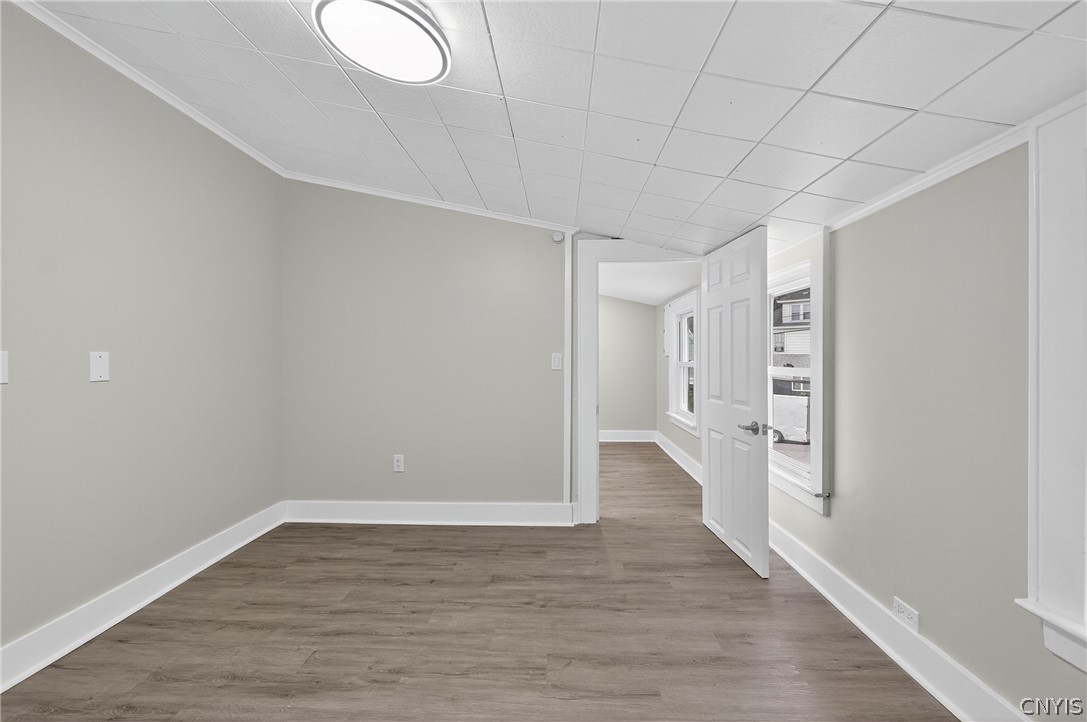 111 Maplehurst Avenue