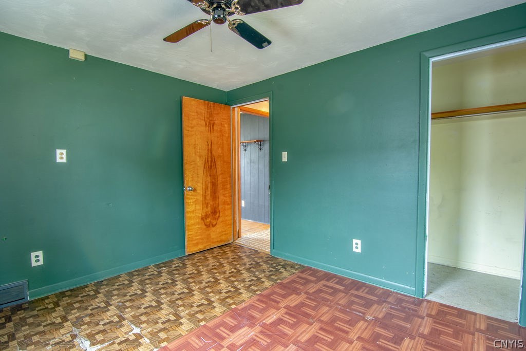 432 South Edwards Avenue