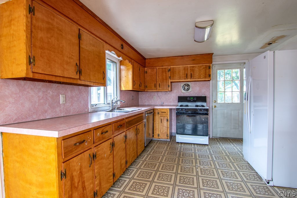 432 South Edwards Avenue
