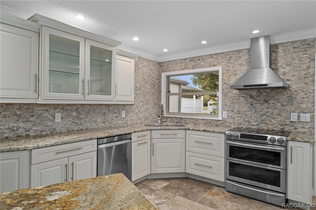 11504 W Clubview Drive