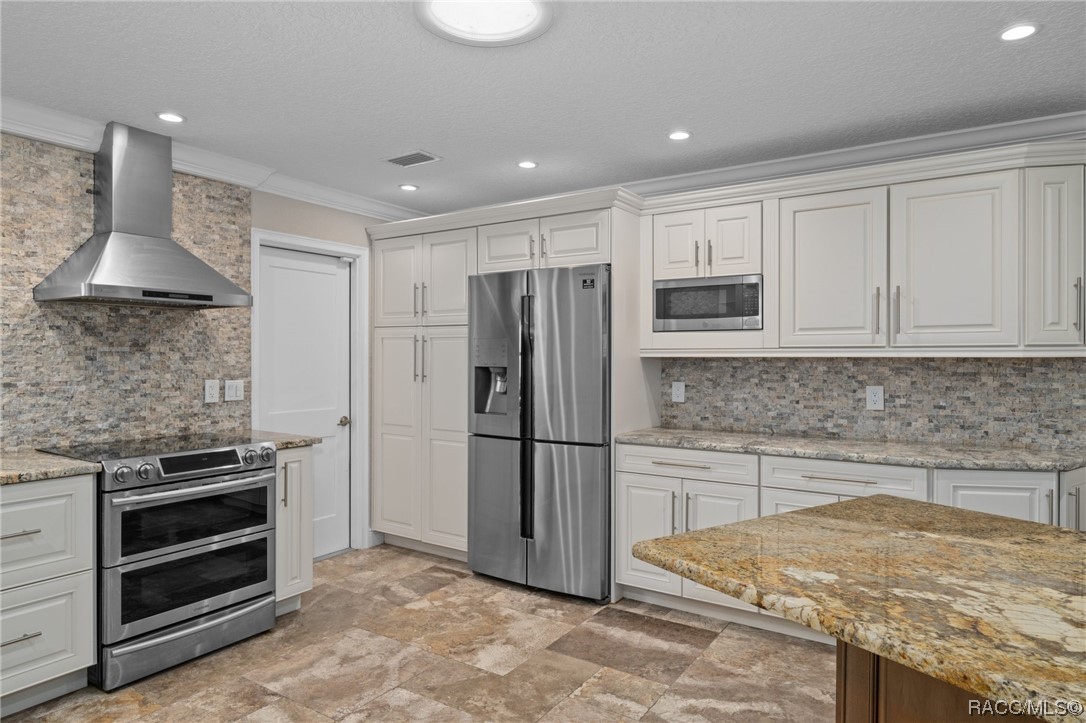 11504 W Clubview Drive