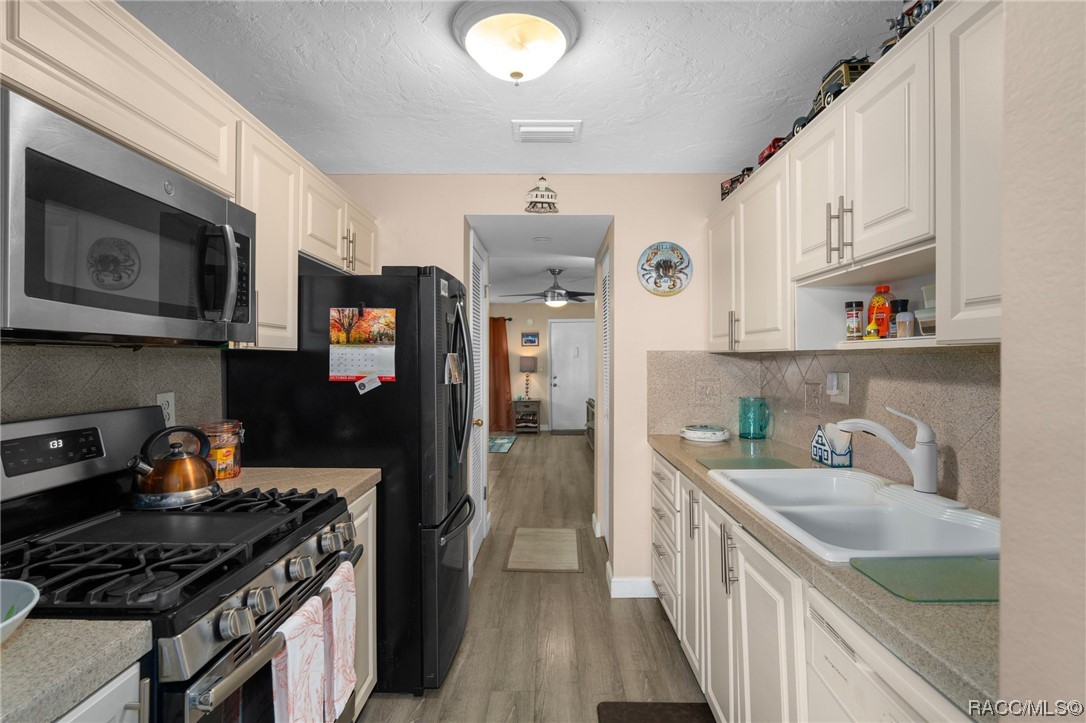 10038 62nd Terrace N 2