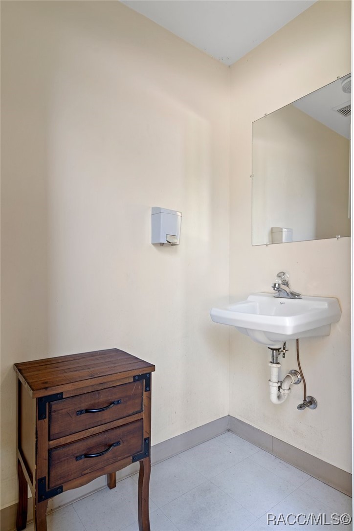 7183 W Grover Cleveland Boulevard