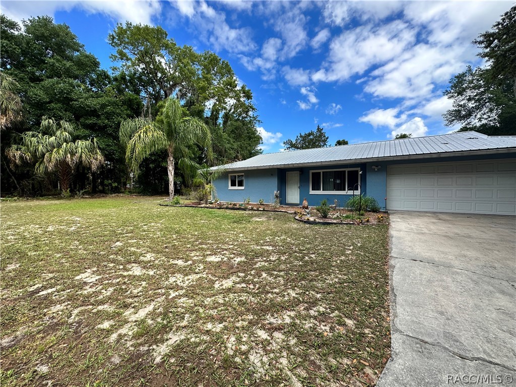 8917 W River Glen Court