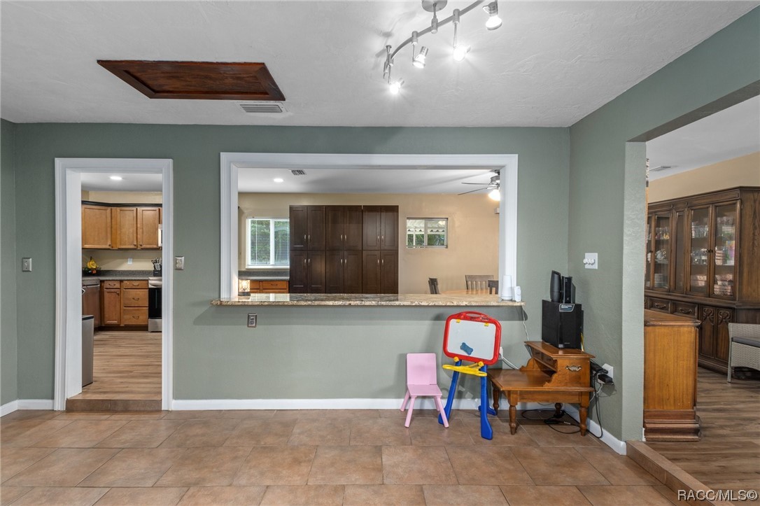 4948 W Pleasant Acres Place