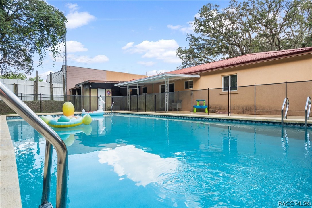 4948 W Pleasant Acres Place