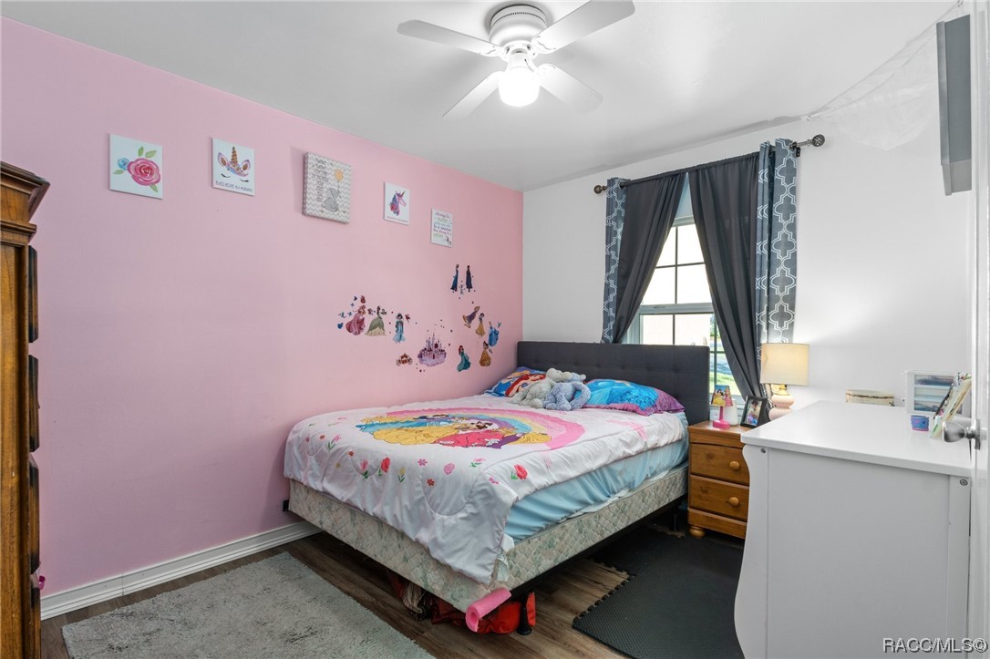 4948 W Pleasant Acres Place
