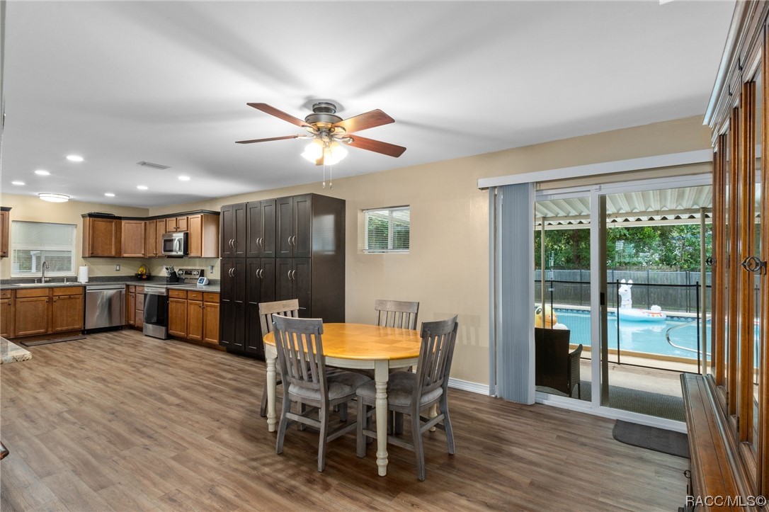 4948 W Pleasant Acres Place